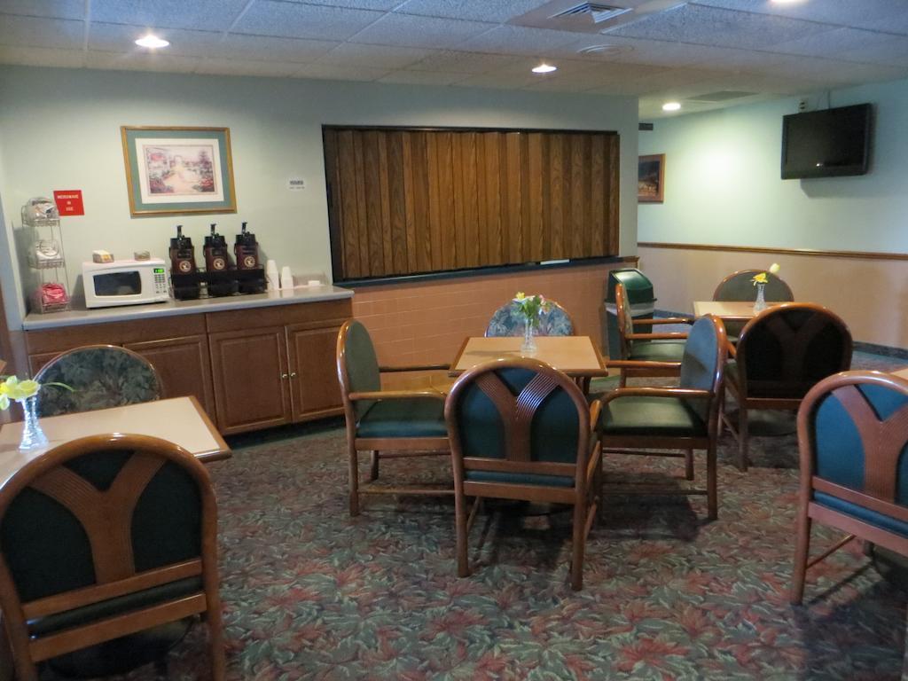 Cobblestone Inn & Suites - Merrill Dış mekan fotoğraf