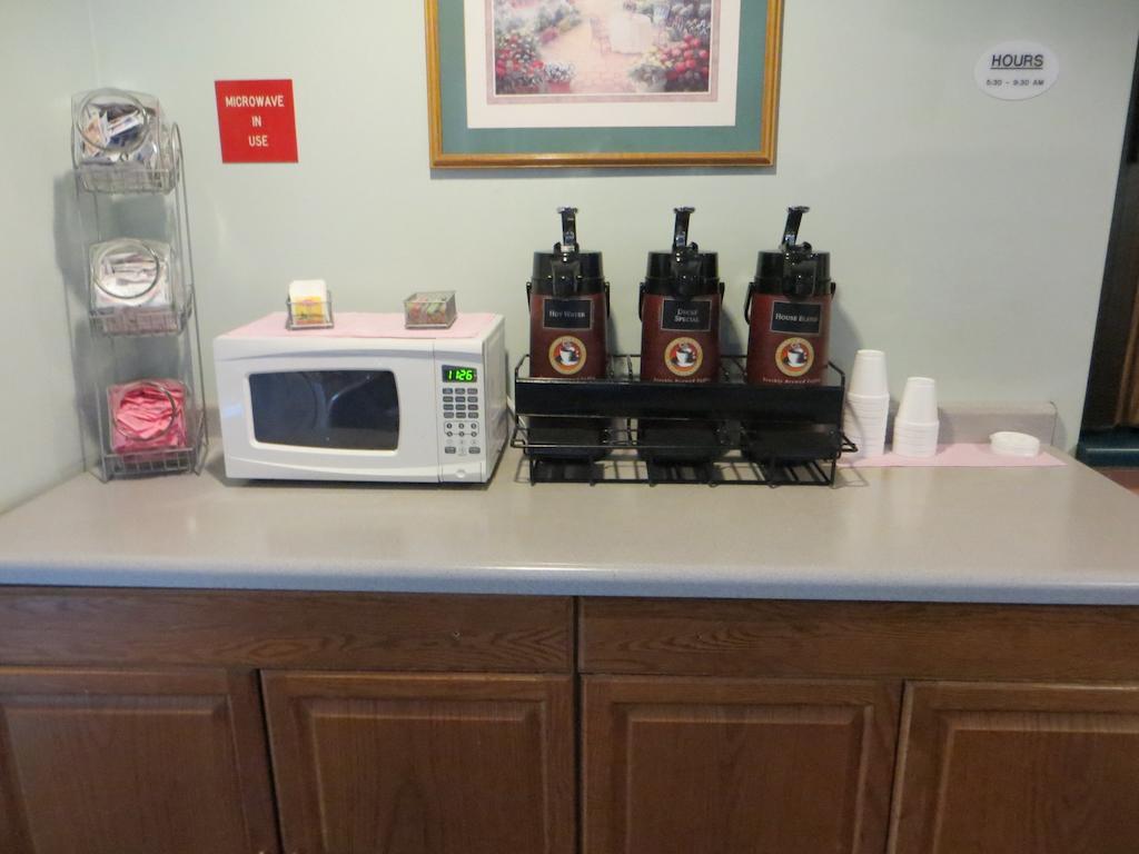 Cobblestone Inn & Suites - Merrill Dış mekan fotoğraf