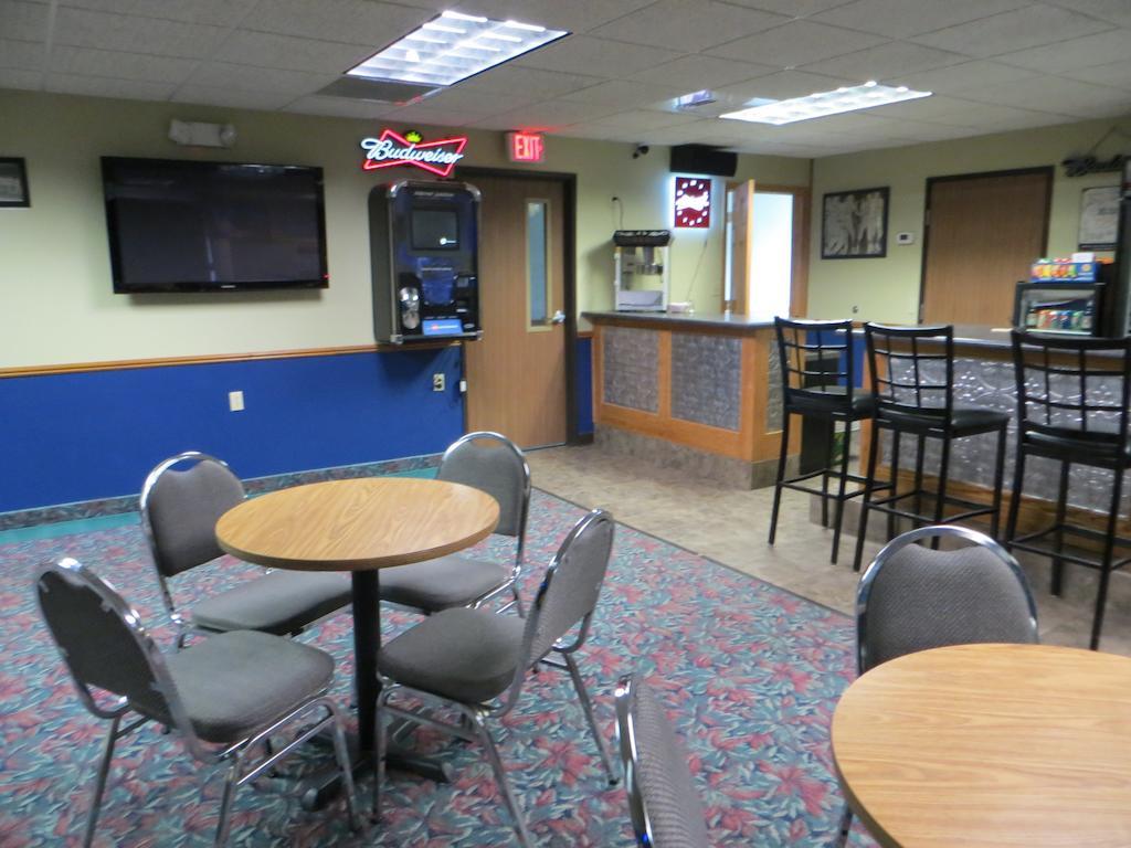 Cobblestone Inn & Suites - Merrill Dış mekan fotoğraf