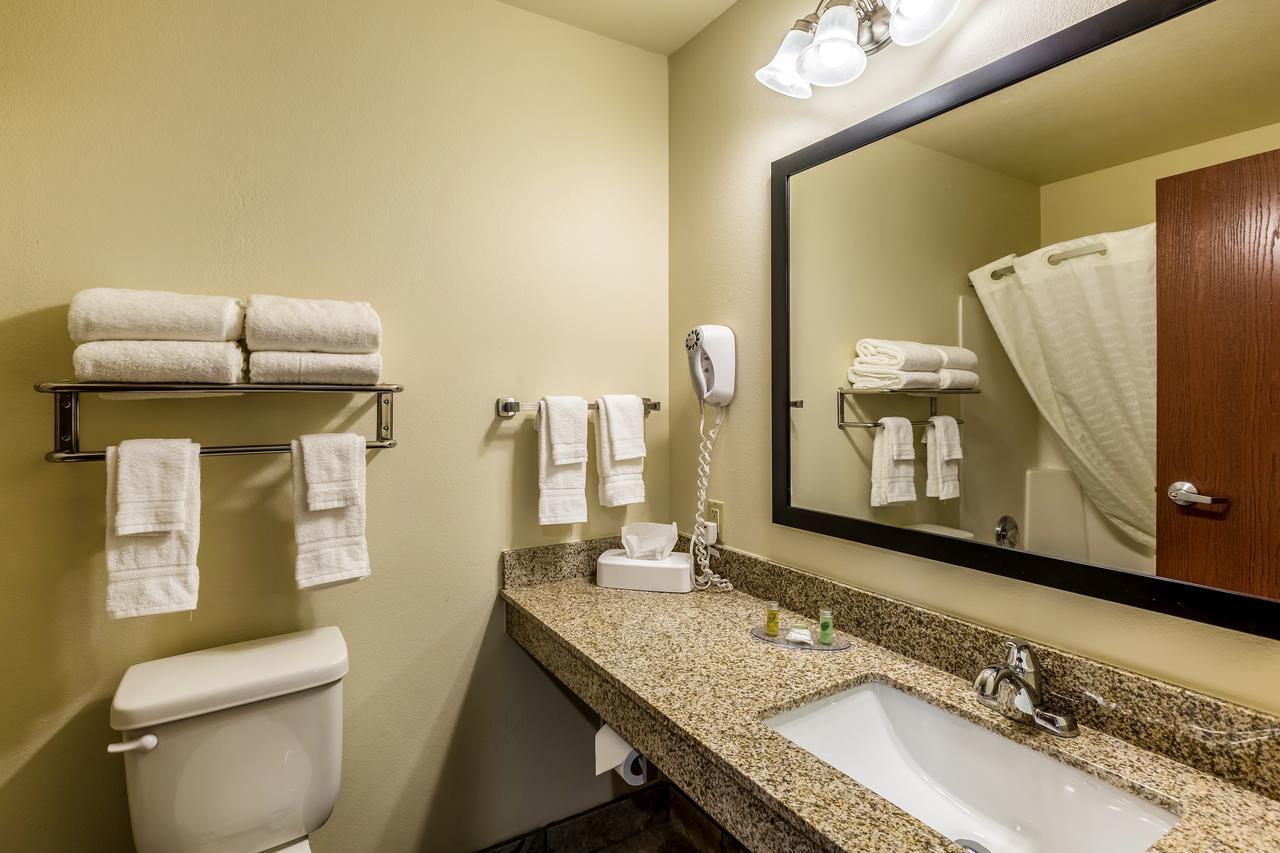 Cobblestone Inn & Suites - Merrill Dış mekan fotoğraf